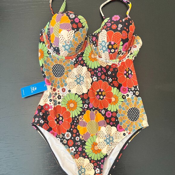 NWT Cupshe Groovy Days One-Piece Swimsuit - Picture 3 of 3